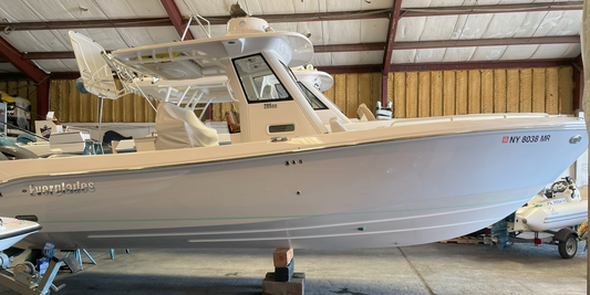 HULL PRO: HIGH-GLOSS PROTECTION FOR A 29' EVERGLADES
