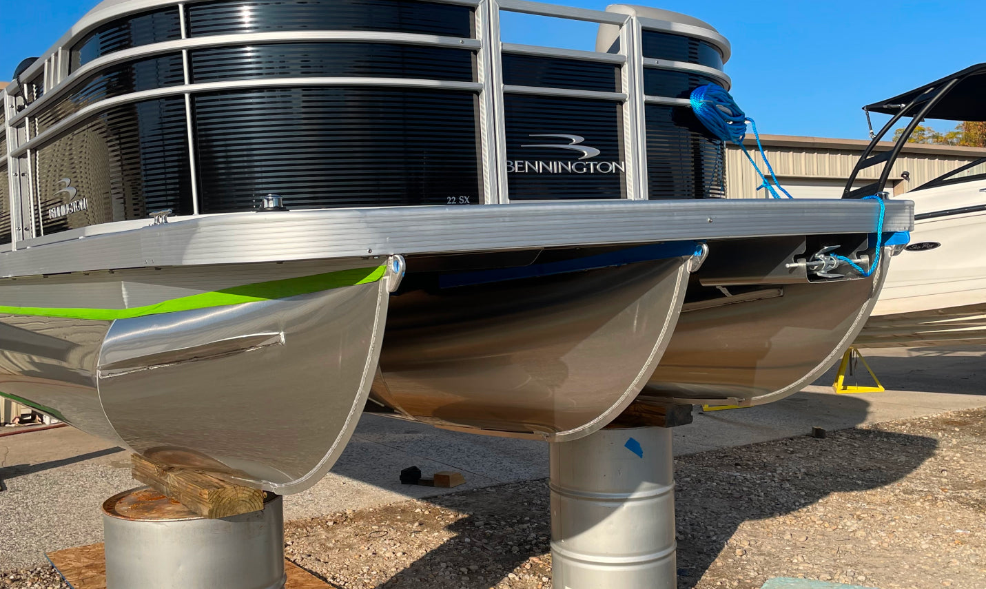 ELEVATING PONTOON PERFORMANCE AT FREEDOM BOAT CLUB: BENNINGTON SX22
