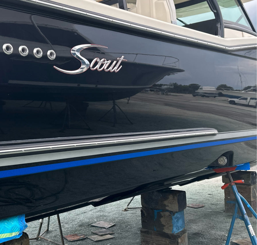 NO CHIPPING AND FADING ON BOAT LIFTS: SCOUT 380 LXF