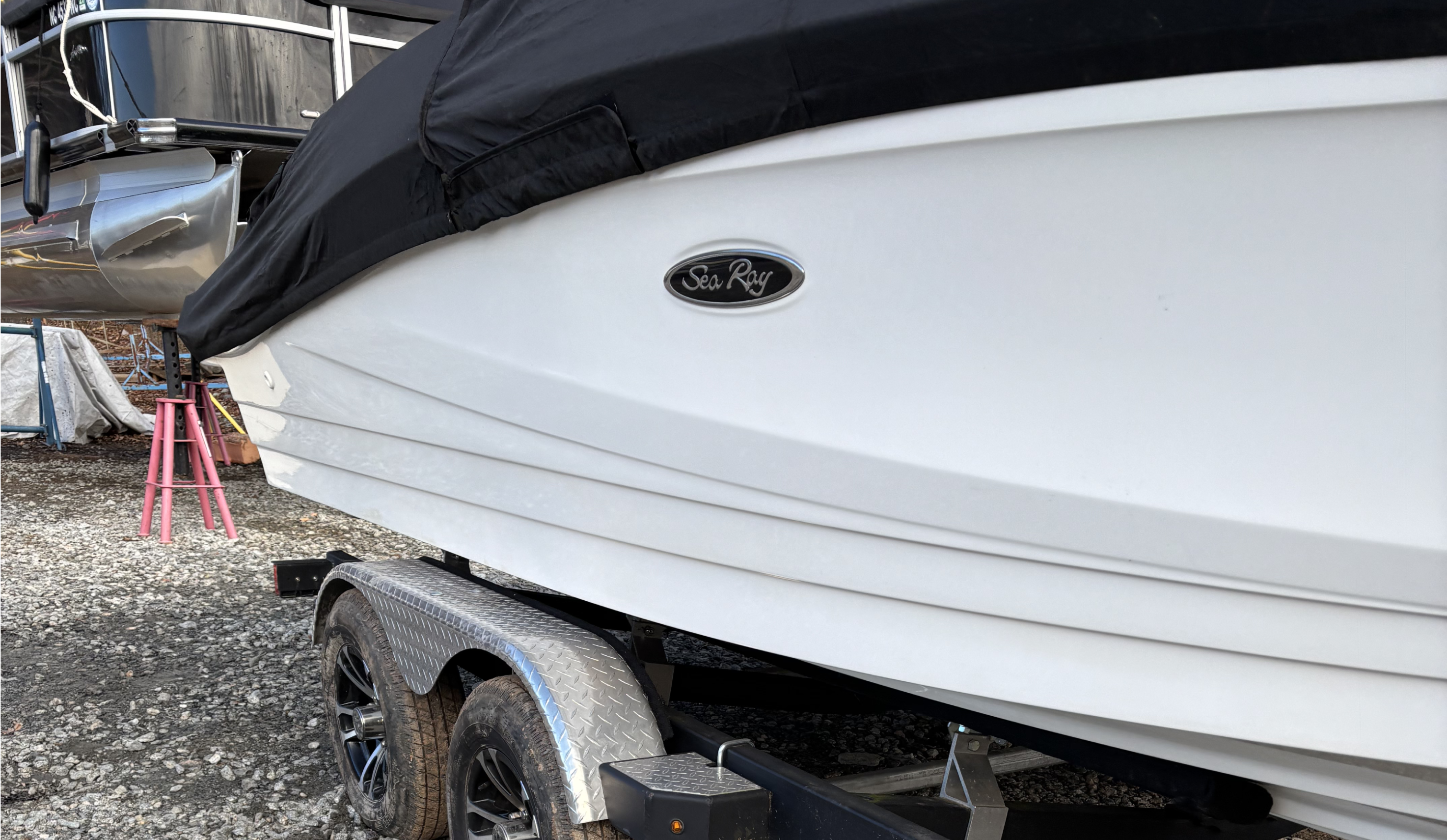 HULL PRO: LONG-TERM LAKESIDE PROTECTION ON A SEA RAY